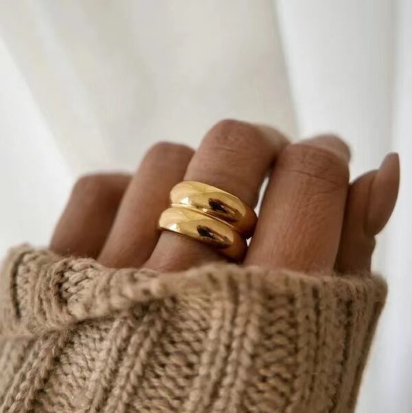 Anillo liso chapado oro 18k